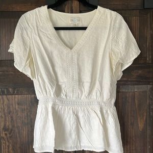 Jun & Ivy ivory top, size Medium